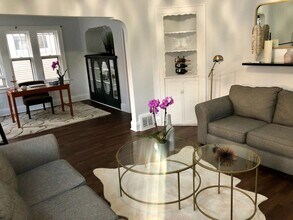 Building Photo - 1438-1440 S 72nd St