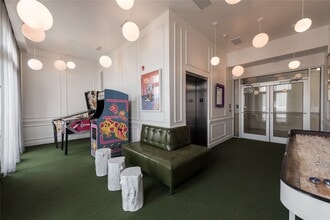 Building Photo - 306 McGowen St Building Photo - 306 McGowen St