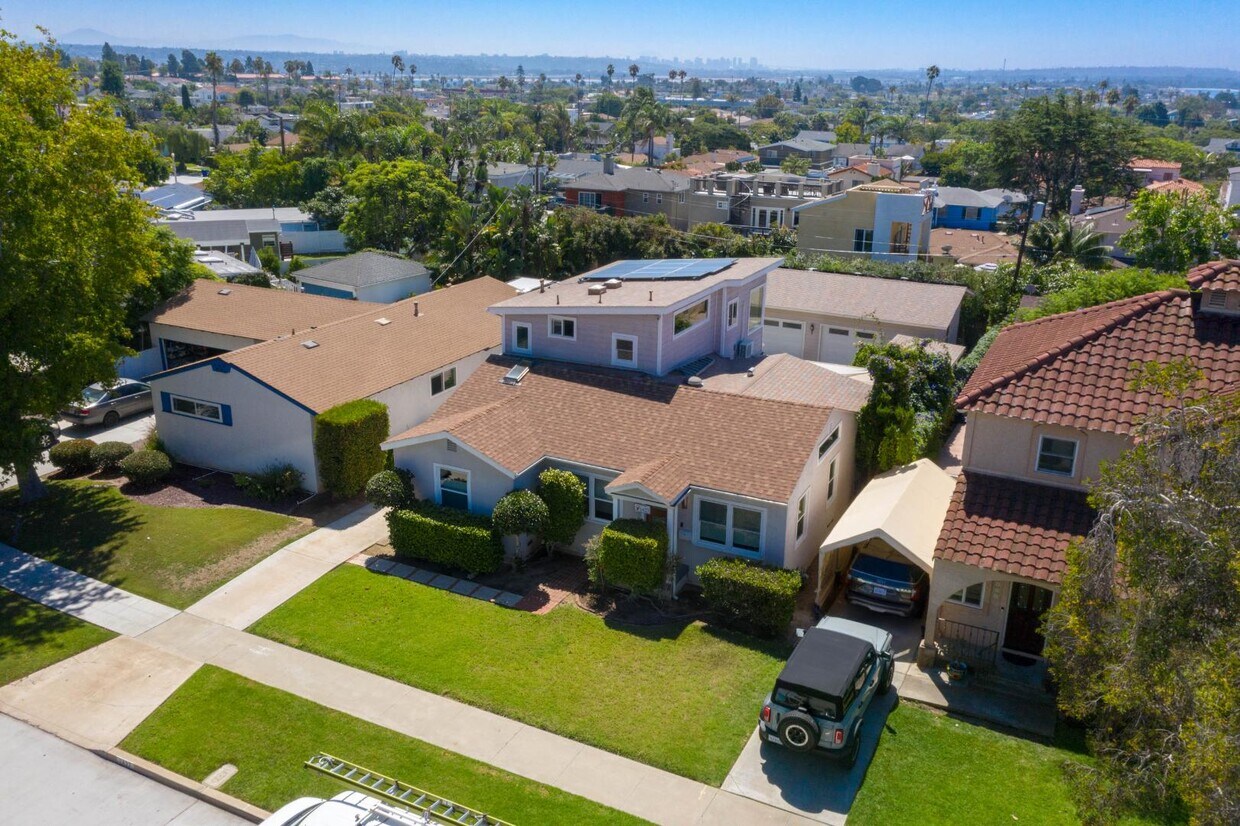 Foto principal - 1427 Wilbur Ave