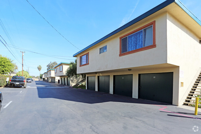 Building Photo - Oceanaire Apartment Homes