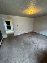 Building Photo - 2812 Edwards Wy