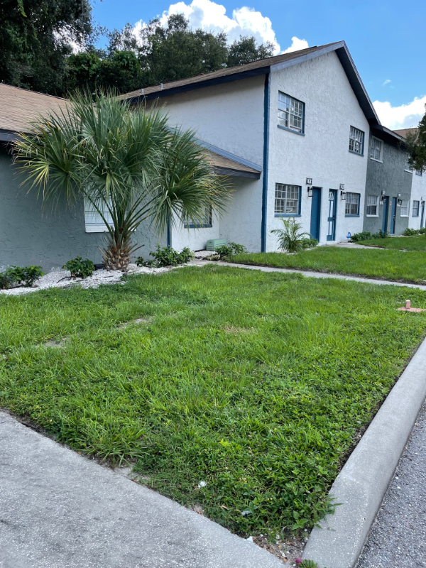 Foto principal - 14323 Lucerne Dr