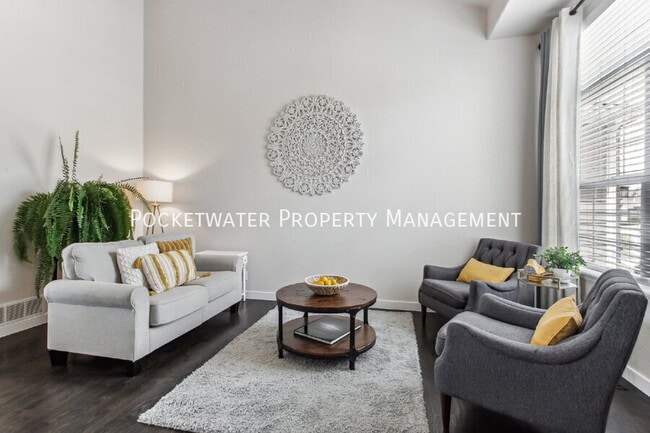 Foto del edificio - 3435 Castle Peak Ave