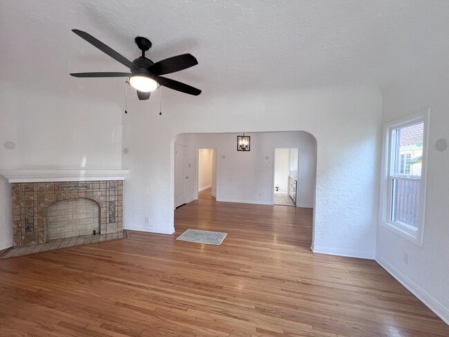 Photo - 4628 6th Ave Apartment