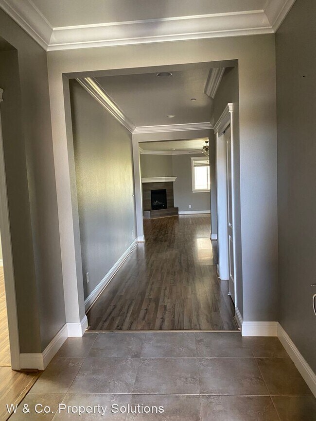 Foto del edificio - 4 br, 2.5 bath House - 4076 Palm Springs dr