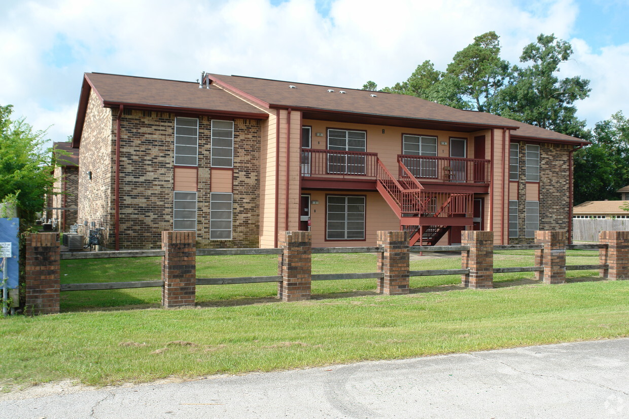 Building Photo - Tracewood I