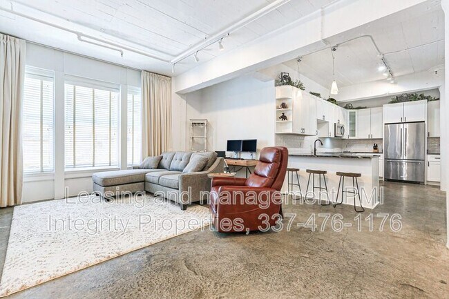 Foto del edificio - 909 Lafayette St