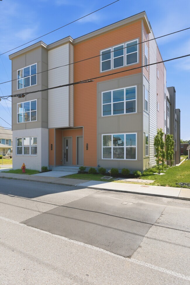 Foto del edificio - 626 40th Ave N