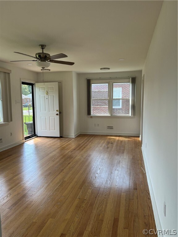 Foto del edificio - 5620 Heywood Rd