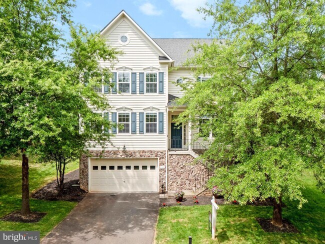 Foto del edificio - 103 Rosebrook Ct NW
