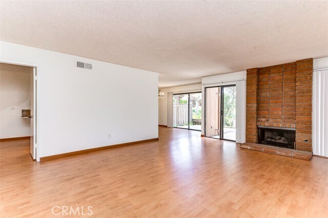 Building Photo - 454 Pinehurst Ct