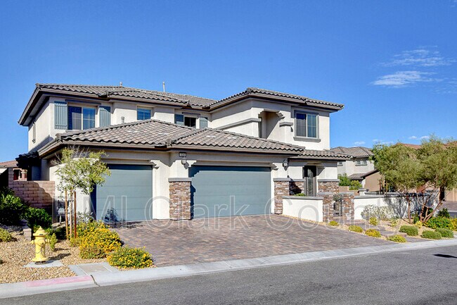 Foto del edificio - 320 Oakrun Ct