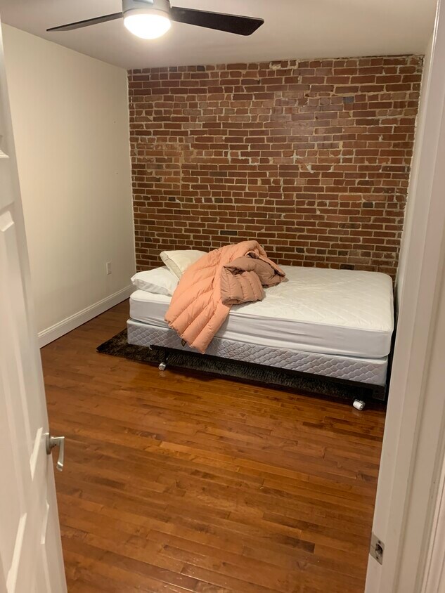 Second Bedroom - 2235 Thurman Ave