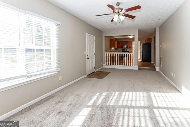 Building Photo - 290 Pleasant Hills Dr