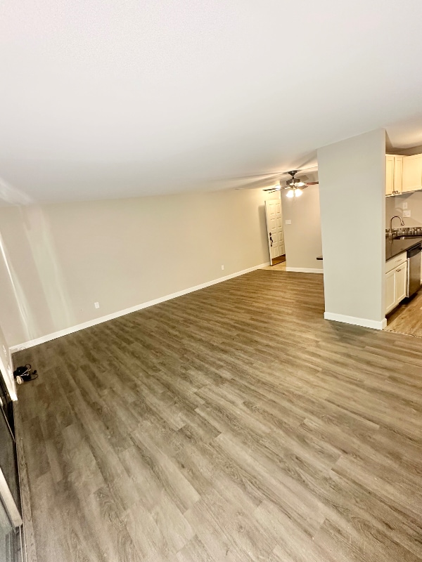 Foto del edificio - 807 Hickory Cir