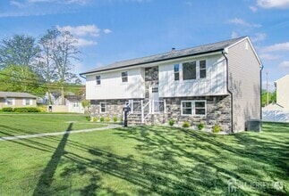 Building Photo - 156 Cliffwood Ave W