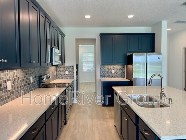 Building Photo - 10701 New Morning Dr
