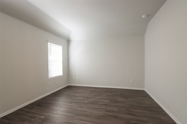 Building Photo - 22431 Verdin Rd
