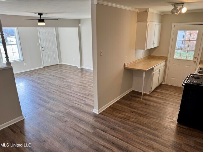 Building Photo - 1268 Staunton Dr