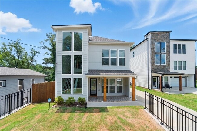 Foto del edificio - 1470 Norris Pl NW