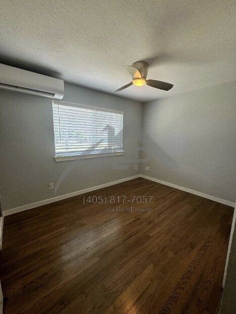 Foto del edificio - 207 E Hurd St