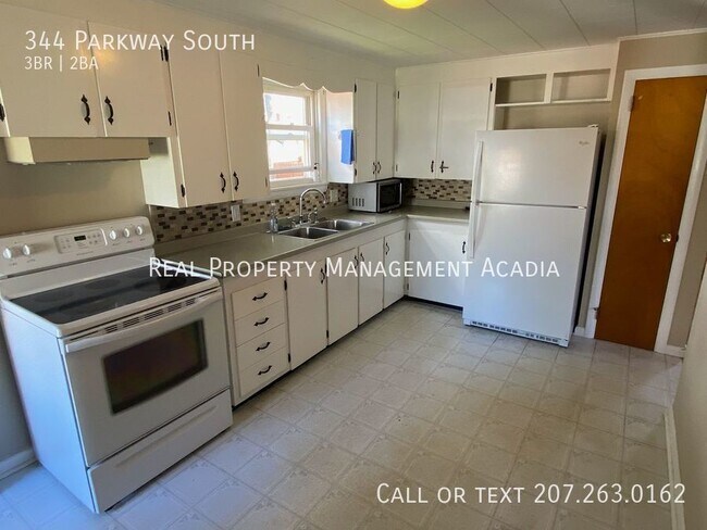 Building Photo - 3 Bed, 1 Bath Single Family Home.