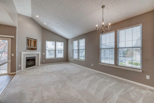 Building Photo - 12651 Watford Way