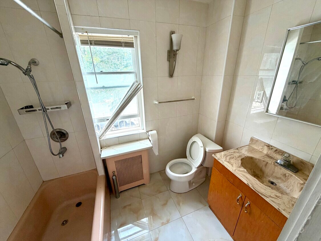 Foto del edificio - 6239 Dieterle Cres