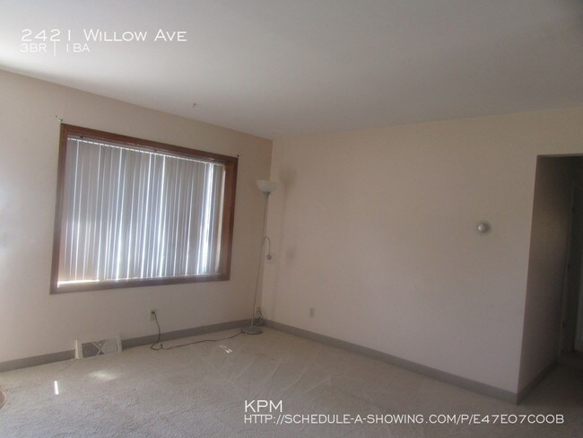 Foto del edificio - 2421 Willow Ave