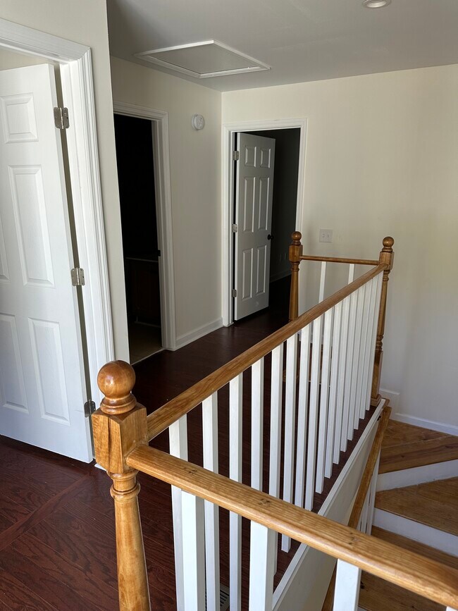 Foto del edificio - 536 Heritage Ct
