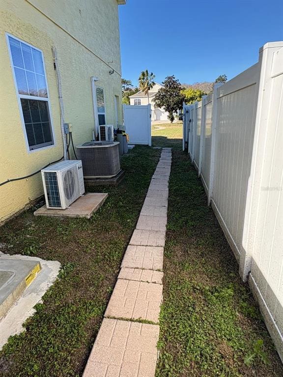 Building Photo - 907 Girard Dr