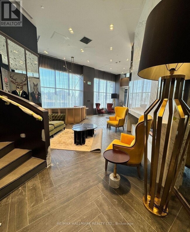 Photo du bâtiment - 395 Dundas St W