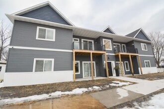 Building Photo - 1204 2nd Ave NW