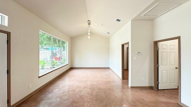 Foto del edificio - Gorgeous 1/1 Home Available for Immediate Move In!