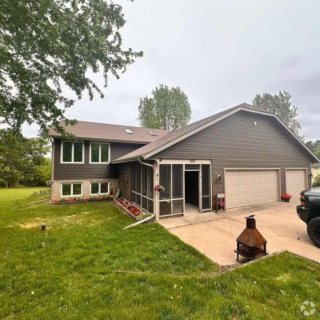 Building Photo - 1486 309th Ln NE