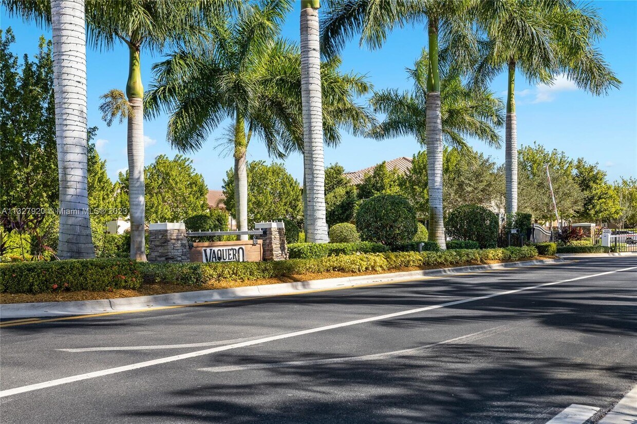 12130 Village Pl, Davie, FL 33325 Townhome Rentals in Davie FL