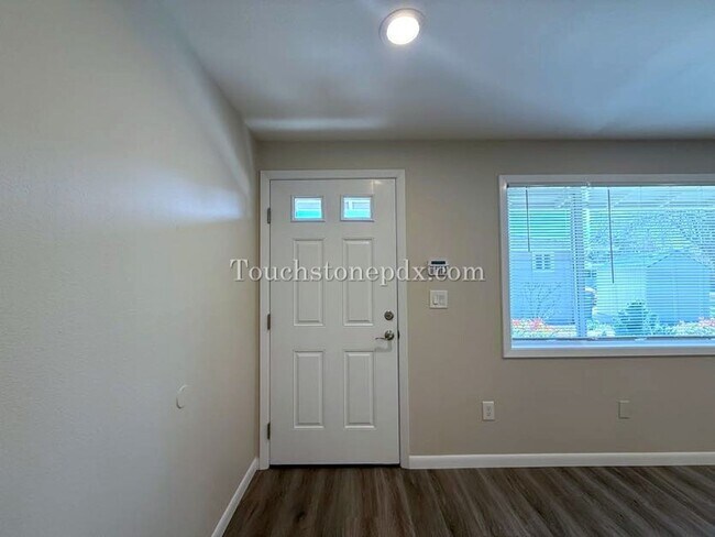 Foto del edificio - 5116 SE Mitchell St