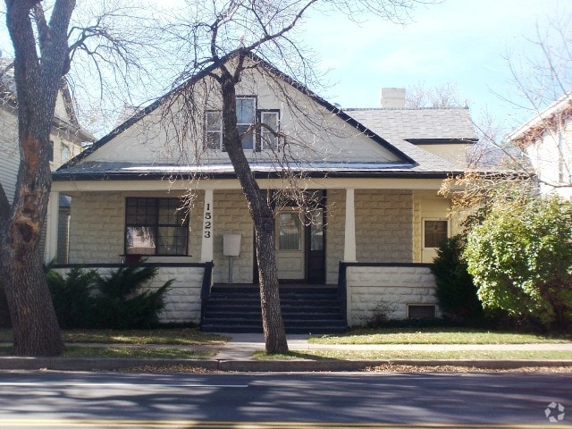 Foto del edificio - 1523 W Colorado Ave
