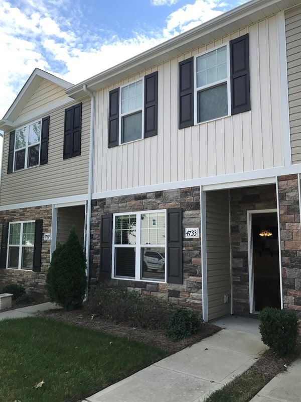 Foto principal - 4733 Johnston Oehler Rd