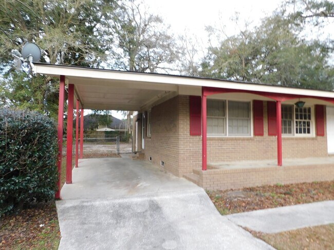 Foto del edificio - 3 Bedroom Home in Valdosta