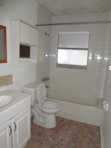 Baño - Inca Rental Community