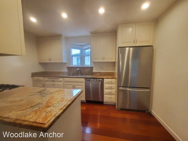 Building Photo - 3 br, 2.5 bath House - 2117 Stratford Way