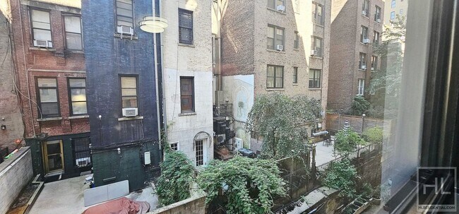 Foto del edificio - WEST 68 STREET