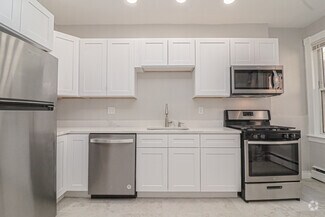 Building Photo - 129 Harrishof St