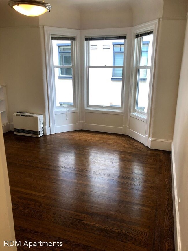 Building Photo - 1515 Greenwich St