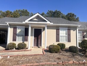 Building Photo - 107 Larkspur Ln