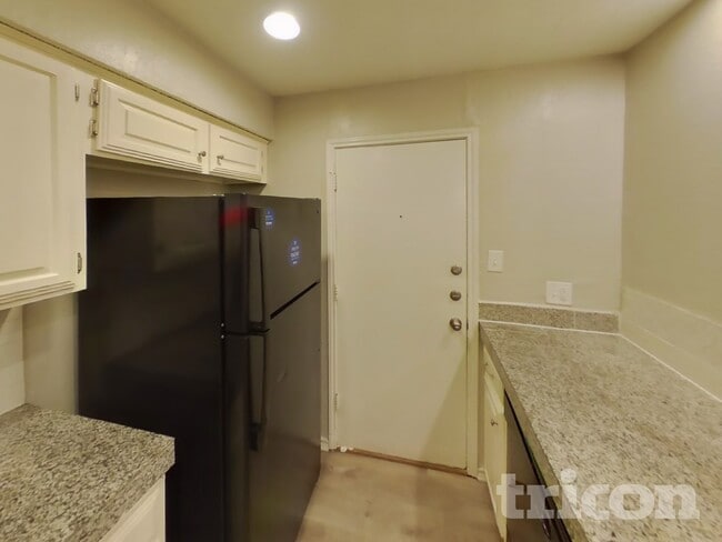 Foto del edificio - 616 Via Miramonte