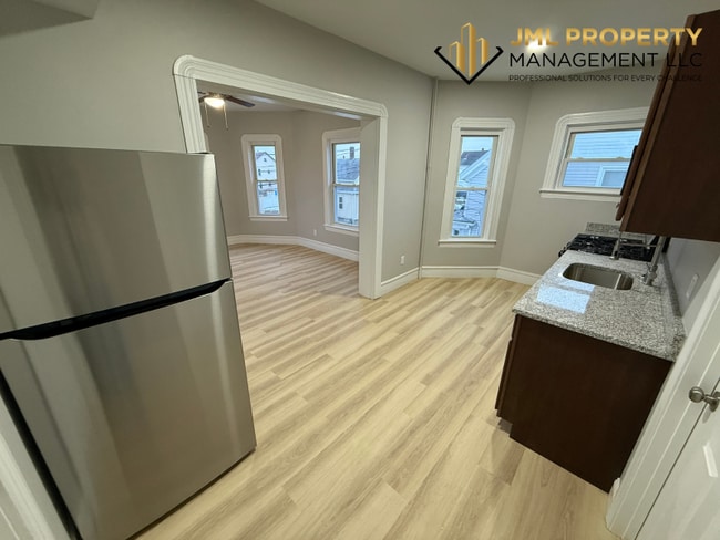 Building Photo - 81 Swindells St