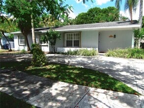 Building Photo - 4412 SW 127th Pl