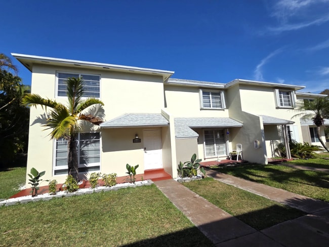 Building Photo - 19356 SW 103rd Ct